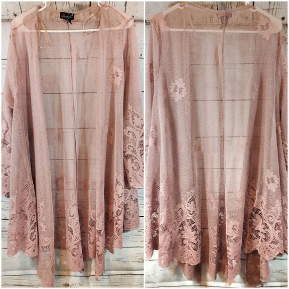 question Tops - Floral lace open front